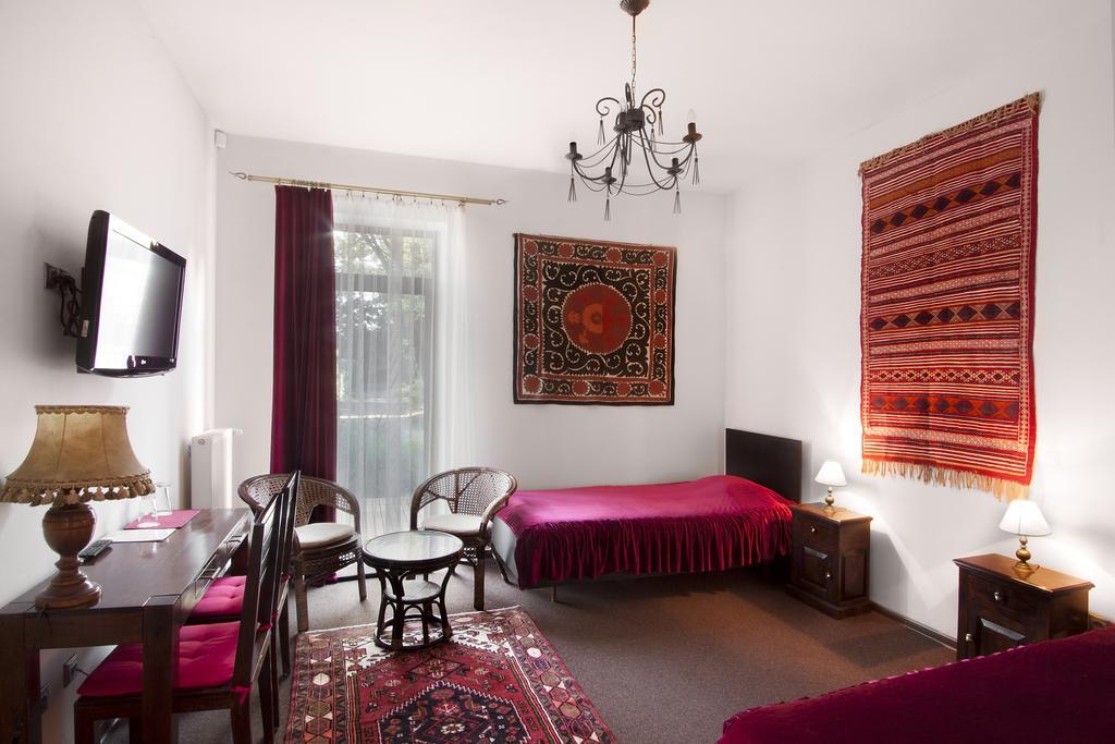 Palac Nieznanice Zabytek Goscinny Ze Spa 部屋 写真